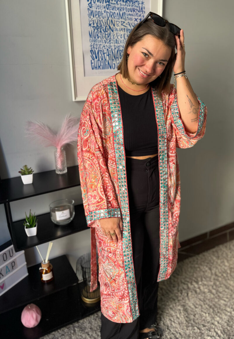 Kimono Rhodes