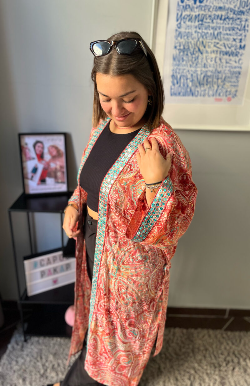Kimono Rhodes – Image 2